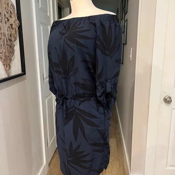LOLE navy with black palm leaf print mini dress with draw strings - Picture 6 of 12